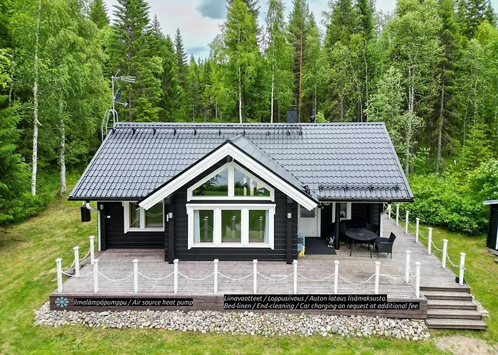 Laehderinne - 2 Bedroom Log Cabin, Private Beach, Wifi & Sauna