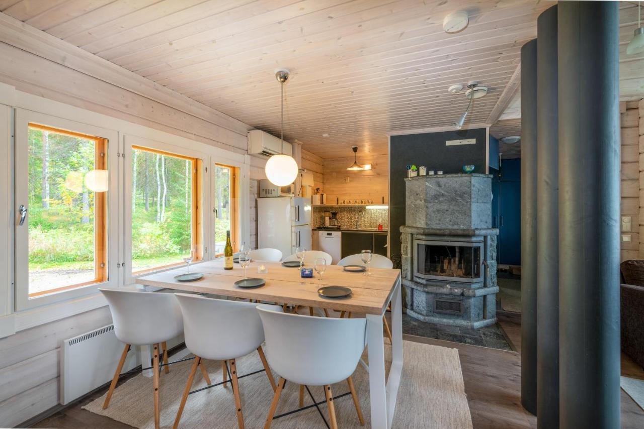 Laehderinne - 2 Bedroom Log Cabin, Private Beach, Wifi & Sauna Holiday home *